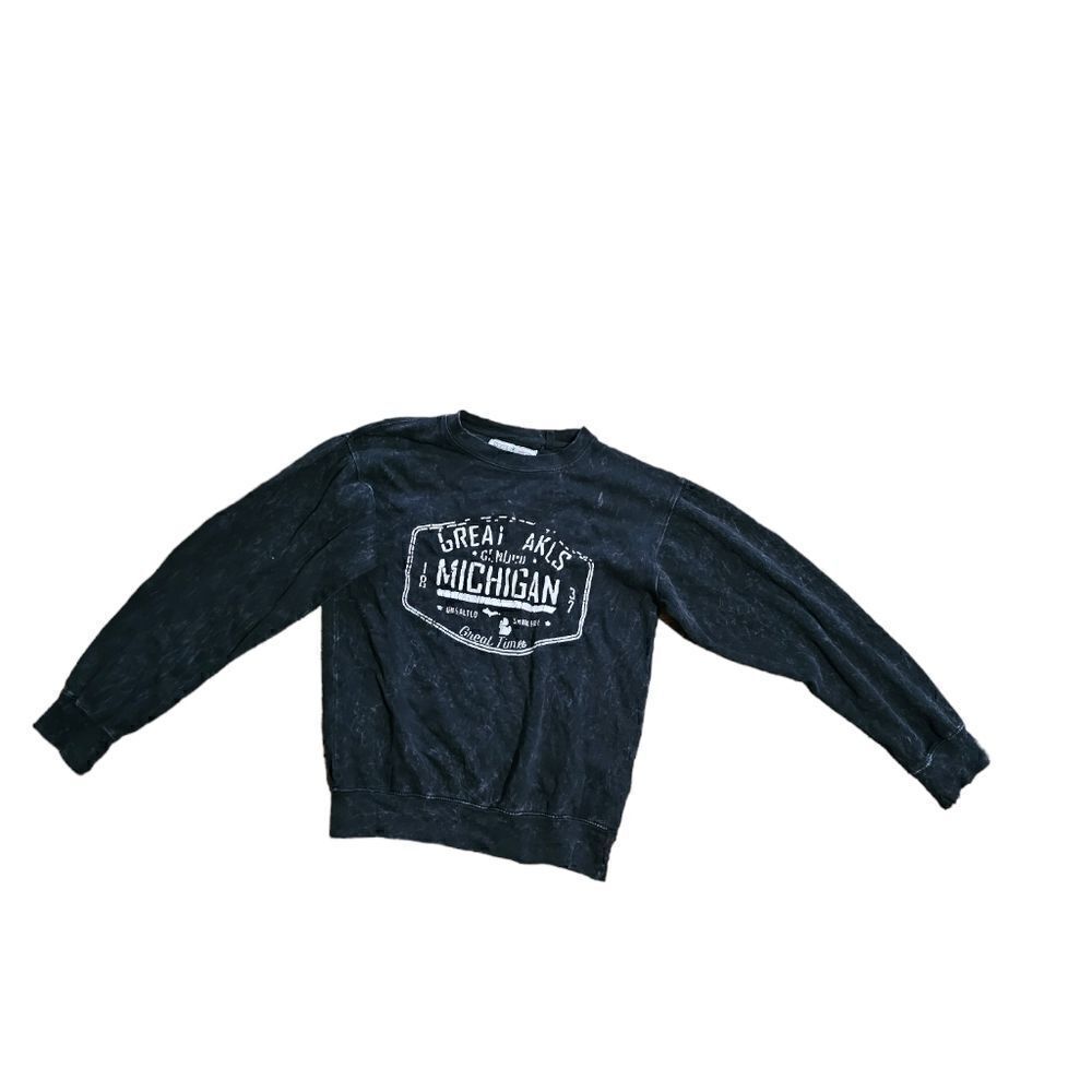 ‎Unisex U.S. VINTAGE Michigan Distressed Sweatshirt Small
